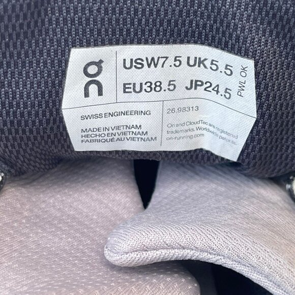 On Running Cloudnova WOMEN'S Lace-up Sneakers Trainers Purple/Pearl Zest Sz. 7.5 - Picture 9 of 10